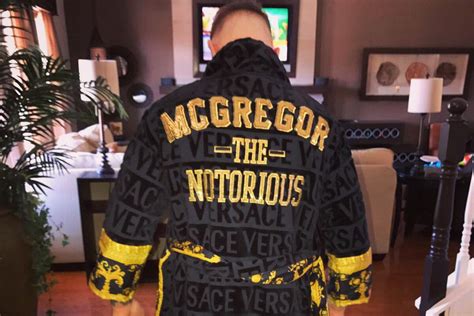 vestaglia versace mcgregor|Conor McGregor Flaunts His Custom.